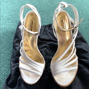 Victoria’s Secret Report Signature Heels